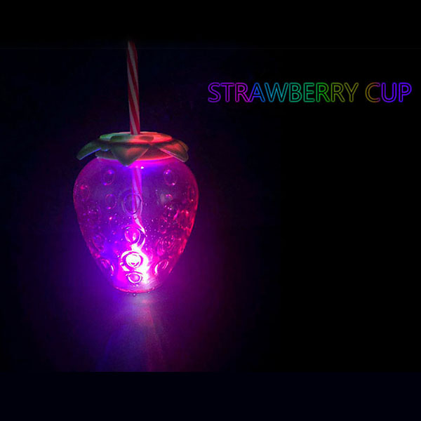 Ife Sitiroberi Ṣiṣu Charmlite Sparkle pẹlu Iṣẹ LED 16oz06